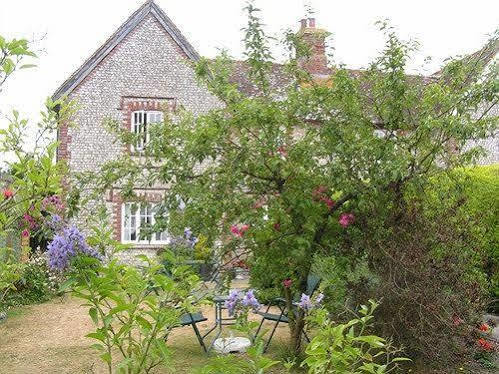 Flint Cottage Chichester Extérieur photo